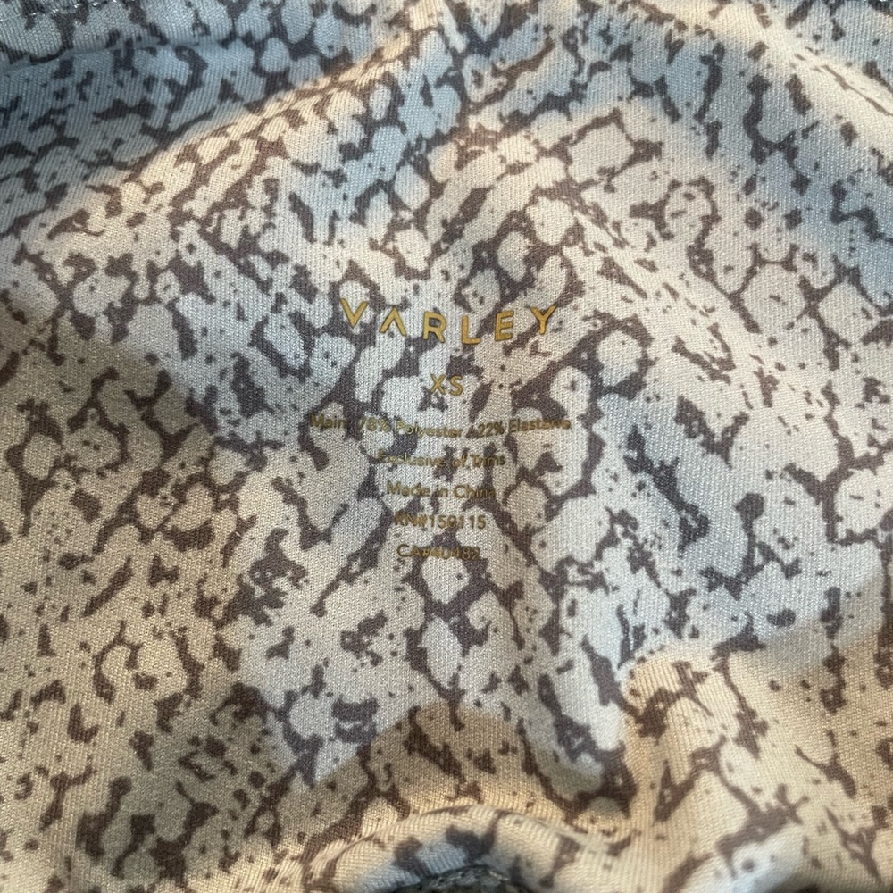 •Varley Gray Textured Leggings - Picture 9 of 9